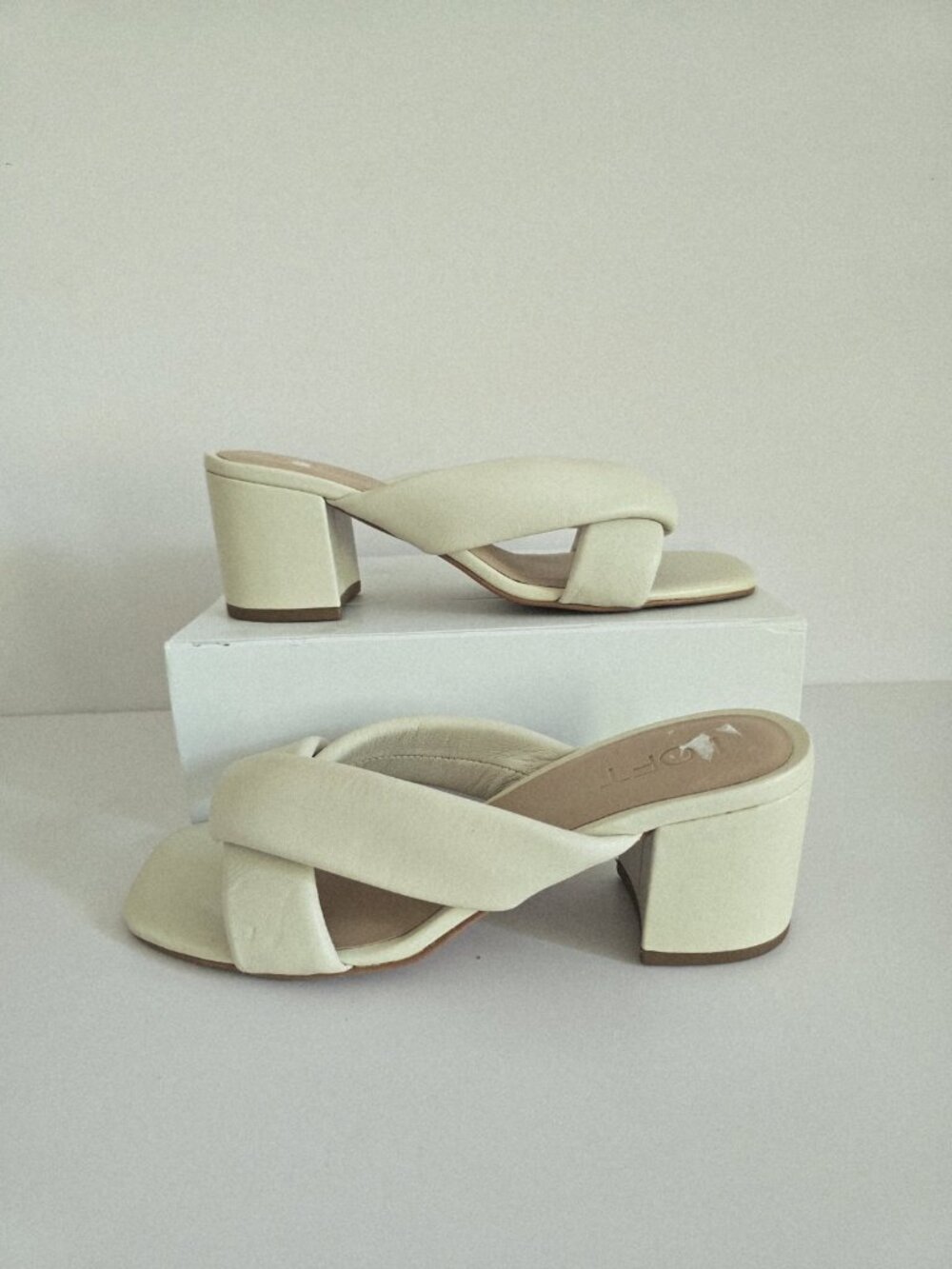 Loft Puffed Twist Leather Mules Sandals Heels 7.5 Cream Knotted Leather Slip On